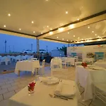 Hotel Rivabella Davoli
