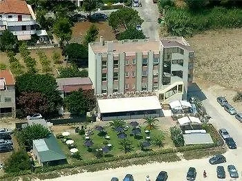 Rivabella 3* Davoli