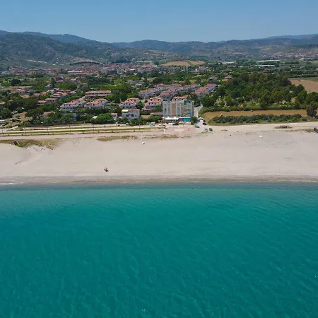 Rivabella Szálloda Davoli