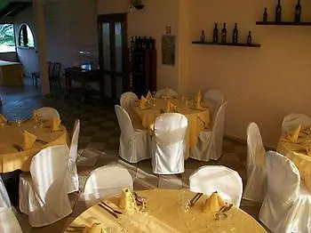 Rivabella Szálloda Davoli